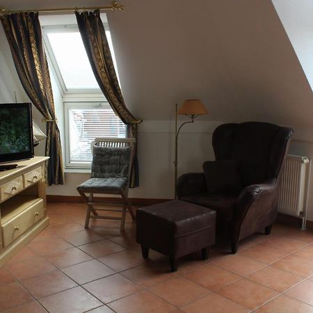 Residenz Rosengrund Mit Schwimmbad Und Sauna Busum Exterior photo