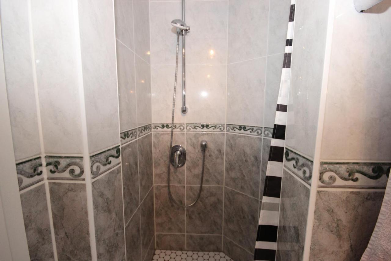 Residenz Rosengrund Mit Schwimmbad Und Sauna Busum Exterior photo