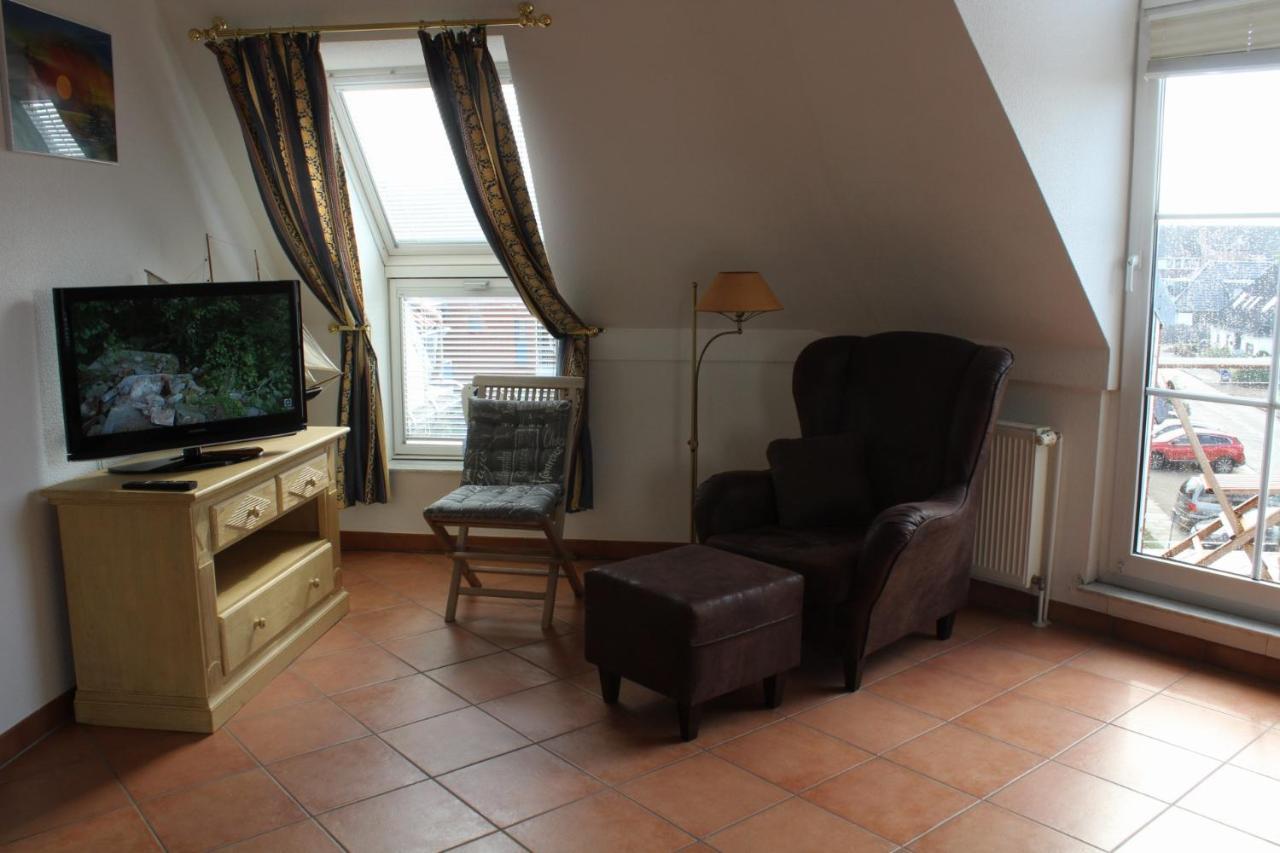Residenz Rosengrund Mit Schwimmbad Und Sauna Busum Exterior photo